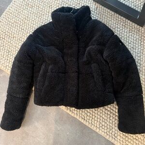 ALO Yoga Black Teddy Jacket Size Small